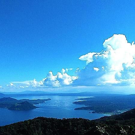 Wind Residences Tower 4 18Th Floor Tagaytay City Екстер'єр фото
